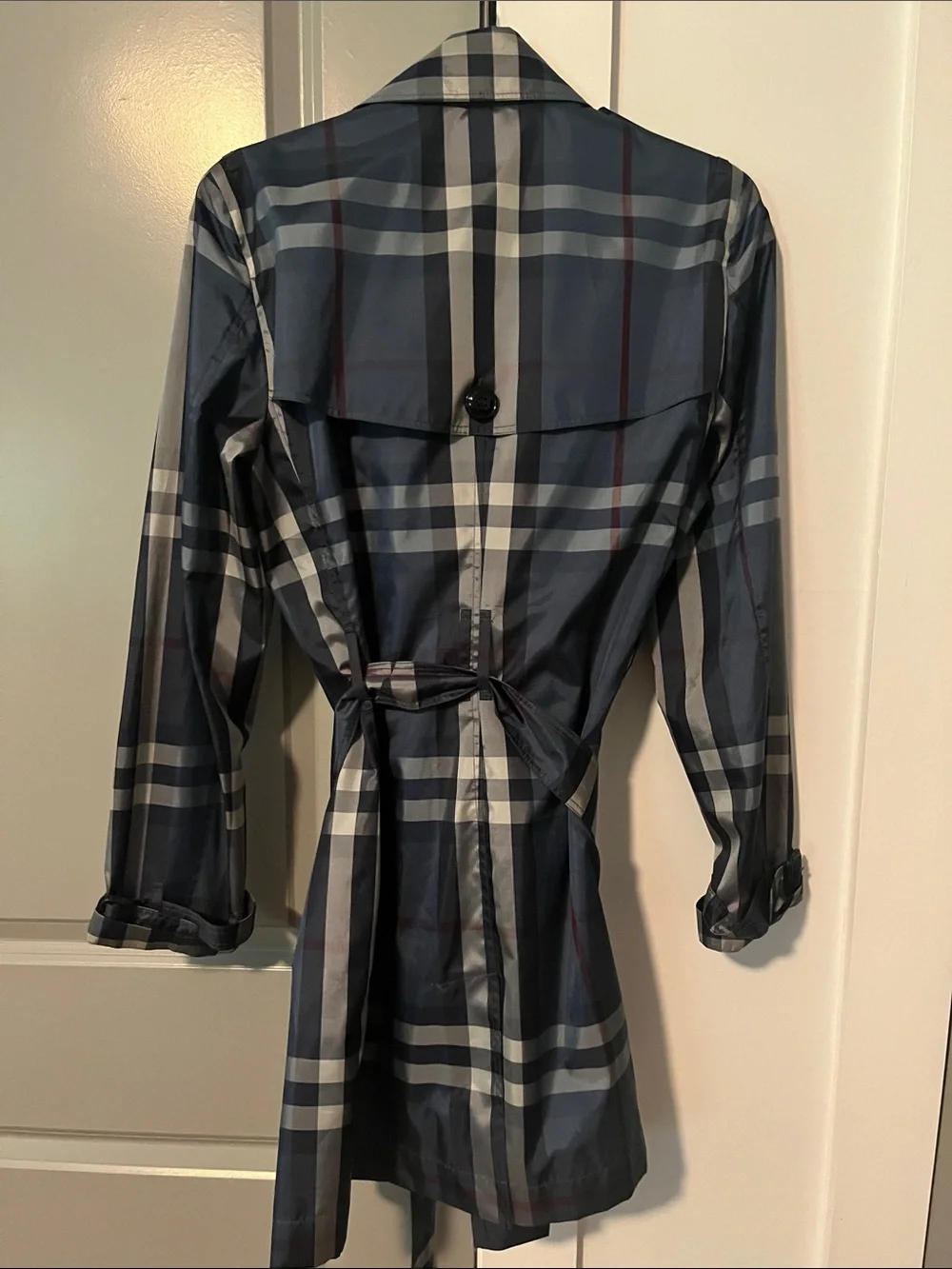 Burberry Navy and White Plaid Double-Breasted Trench Coat - Picture 2 of 3